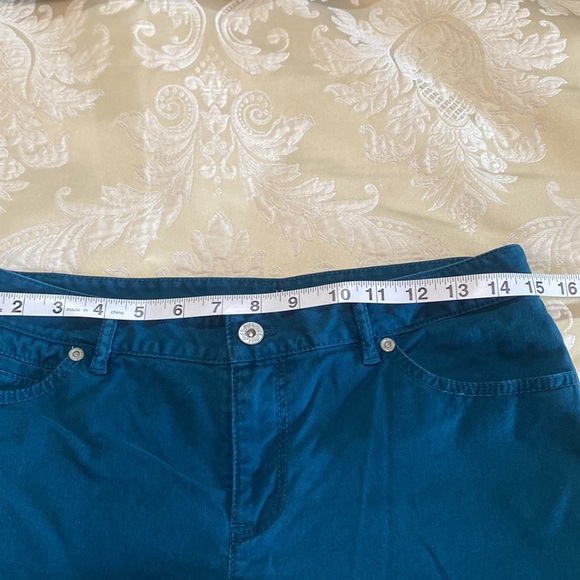 J.Jill Like new! Authentic fit stretch slim leg jean - Picture 4 of 9